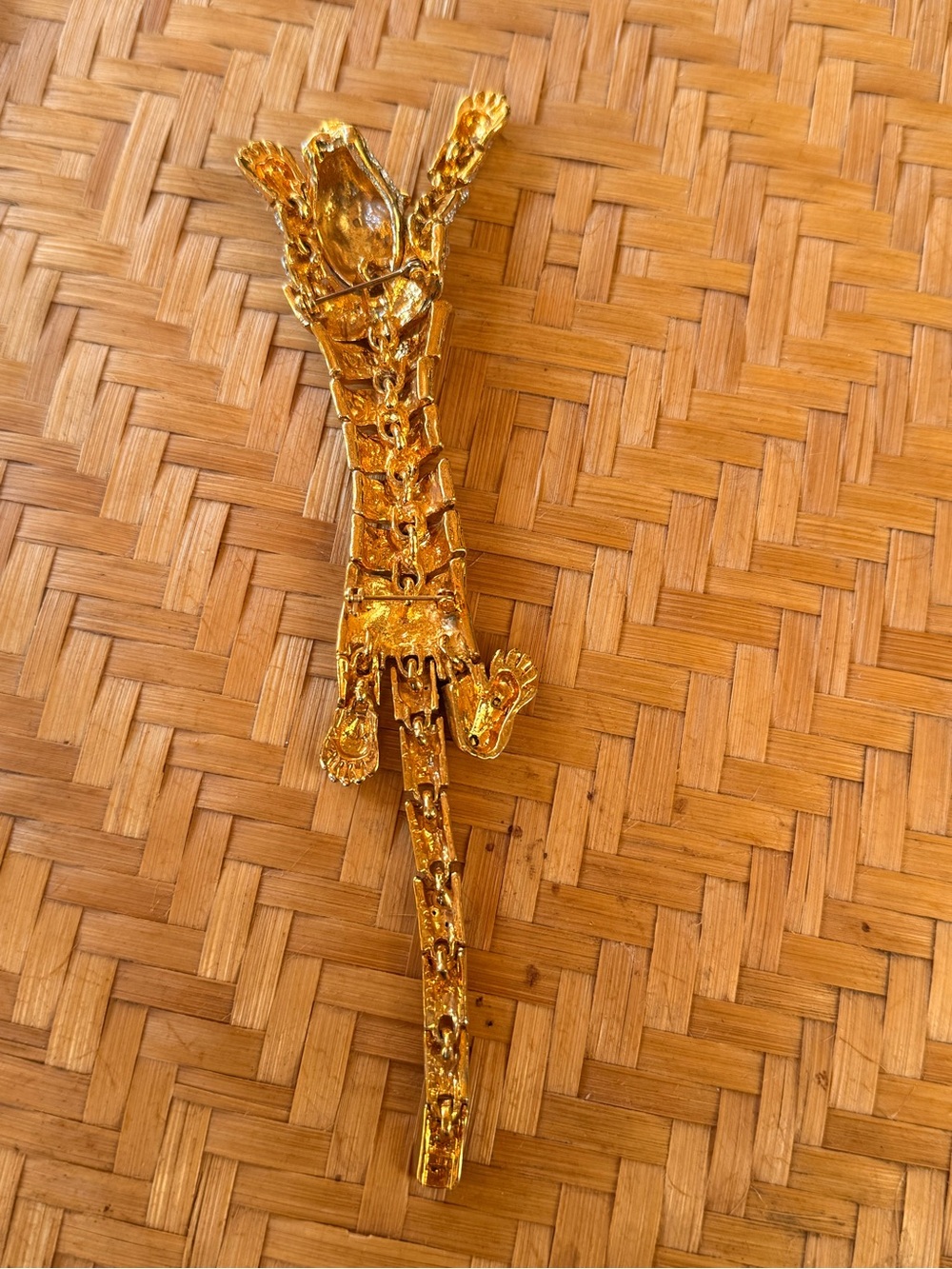 Gold and Crystal Panther Tiger Articulated Shoulder Brooch Jewelry Accent - Picture 4 of 8